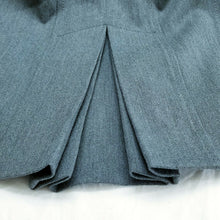 Load image into Gallery viewer, Express Skirt Pleated Charcoal Gray Lined Knee Length Size 12 NWT