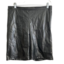 Load image into Gallery viewer, Windsor Shorts Womens Large Bermuda Faux Leather Stretch Polyurethane Black