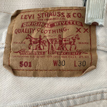 Load image into Gallery viewer, Vintage Levis 501 Jeans Mens 30x30 Button Fly Light Wash