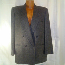 Load image into Gallery viewer, Holt Renfrew by Samuelsohn Mens Black and Gray Tweed 2 Piece Suit