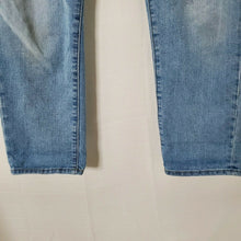 Load image into Gallery viewer, Old Navy The Boyfriend Womens Light Wash Distressed Blue Jeans Size 8