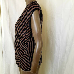 Womens Black Metallic Sparkle Plunging Neckline Pullover Sleeveless Striped Top